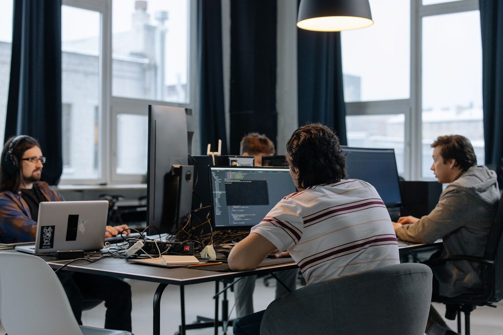 O Ecossistema Atriaon: CRM, Agentes de IA e Campanhas Trabalhando Juntos